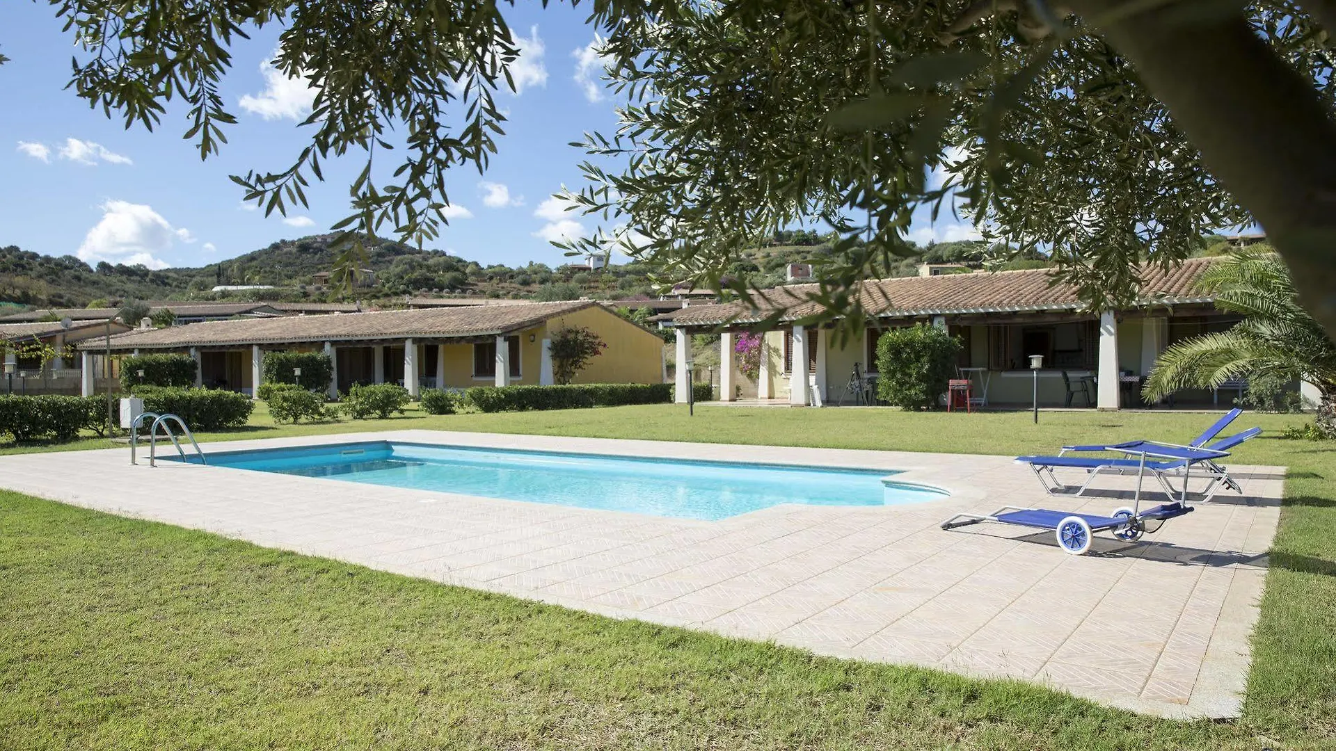 Residence Abba Urci Marina di Gairo Italia