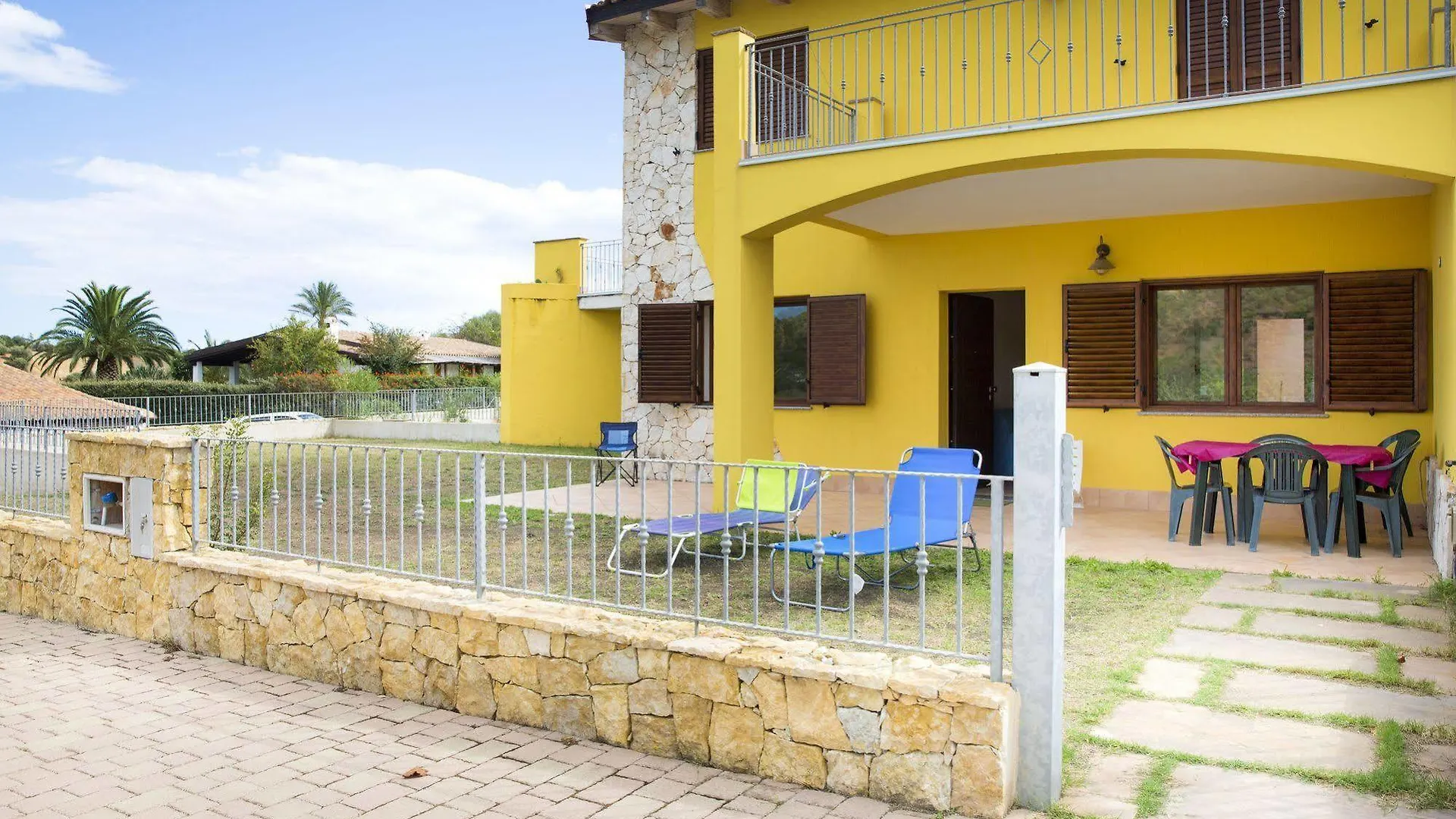 Residence Abba Urci Marina di Gairo Italia